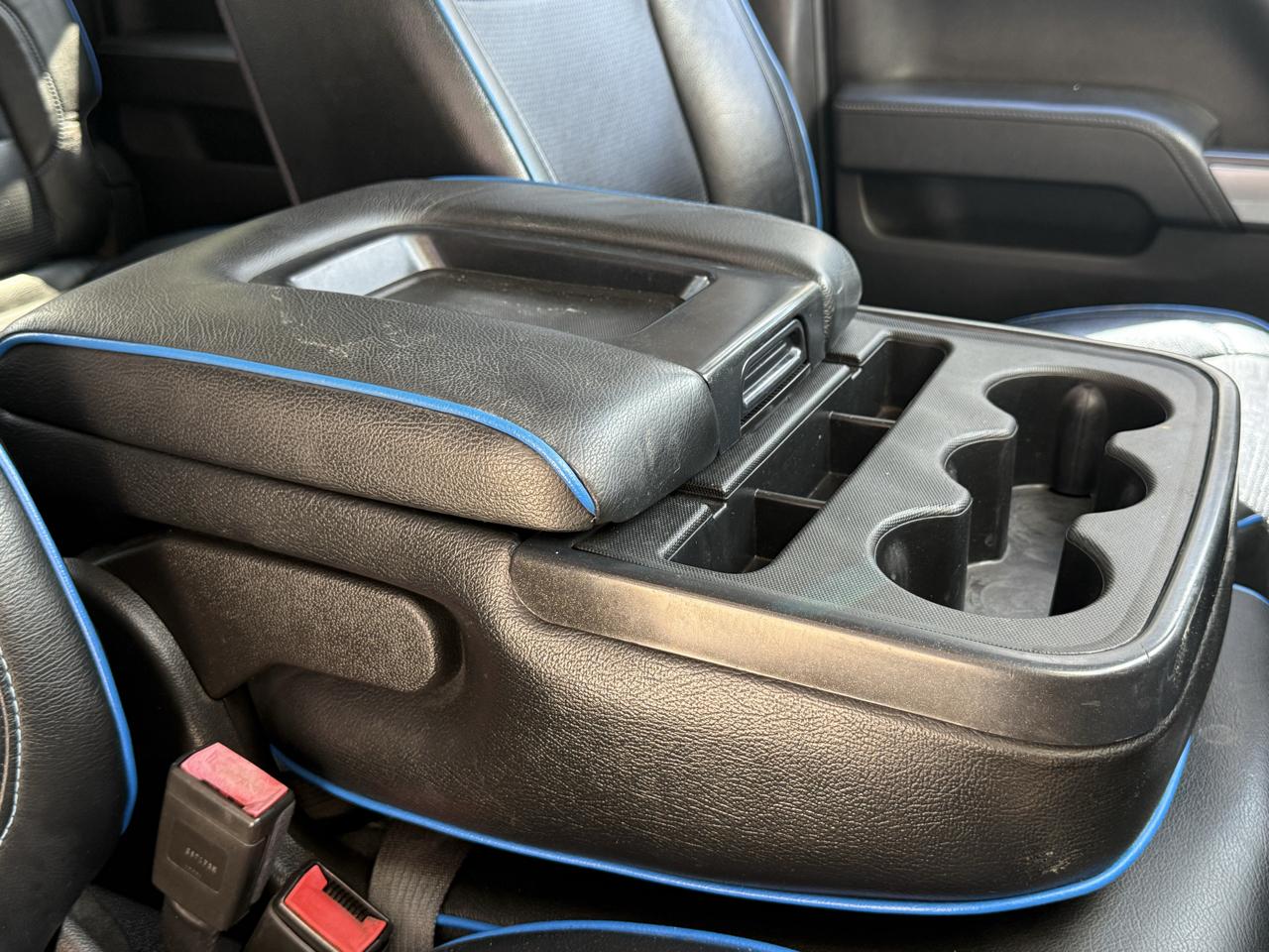 Chevrolet Silverado 1500 4WD Crew Cab 143.5" LT w/2LT 2018