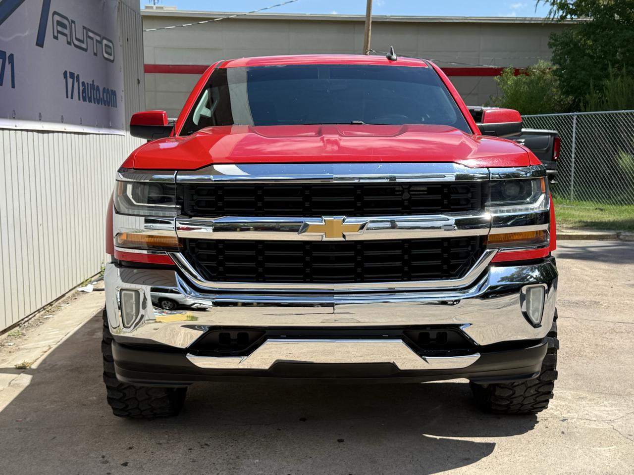 Chevrolet Silverado 1500 2WD Crew Cab 143.5" LT w/1LT 2017