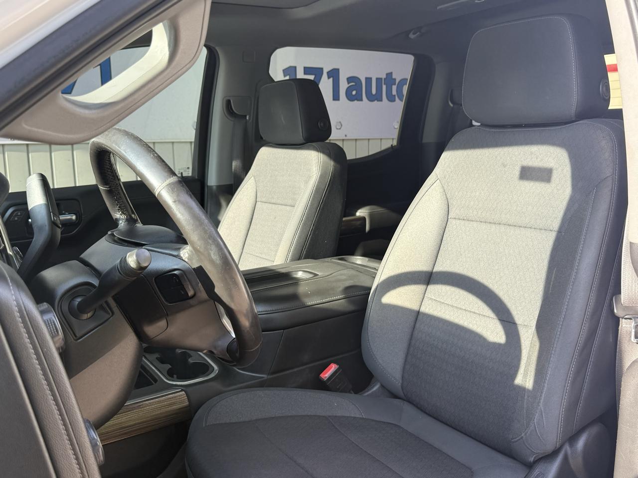 Chevrolet Silverado 1500 4WD Crew Cab 147" RST 2020