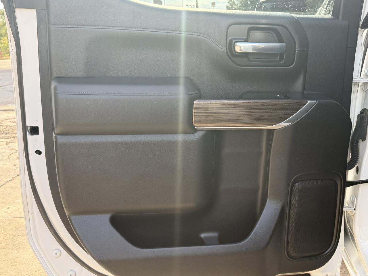 Chevrolet Silverado 1500 4WD Crew Cab 147" RST 2020