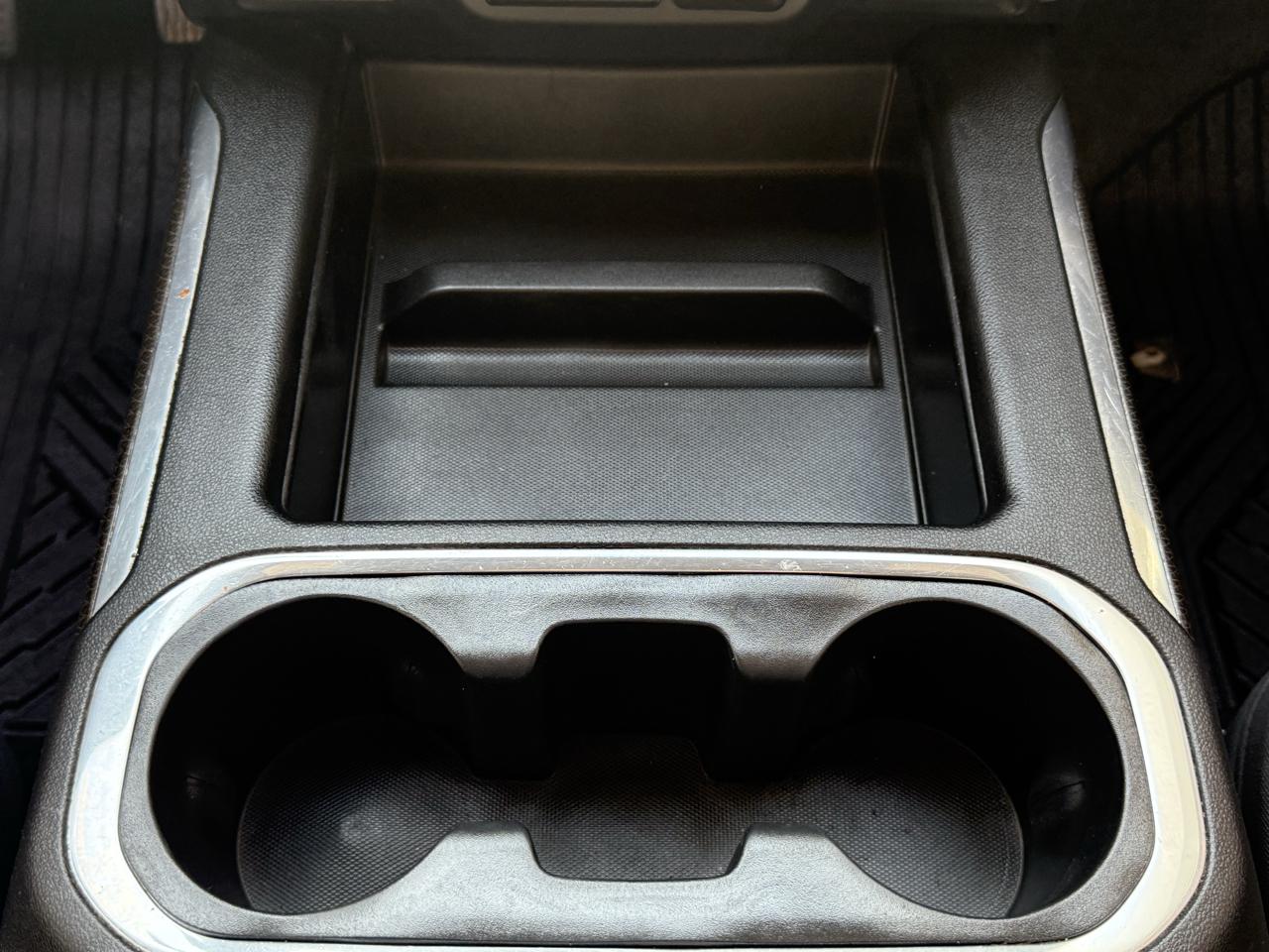 Chevrolet Silverado 1500 4WD Crew Cab 147" RST 2020