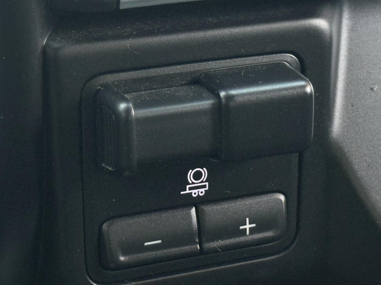 Chevrolet Silverado 1500 4WD Crew Cab 147" RST 2020