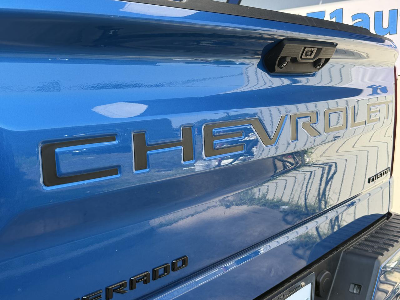 Chevrolet Silverado 1500 4WD Crew Cab 147" Custom 2022