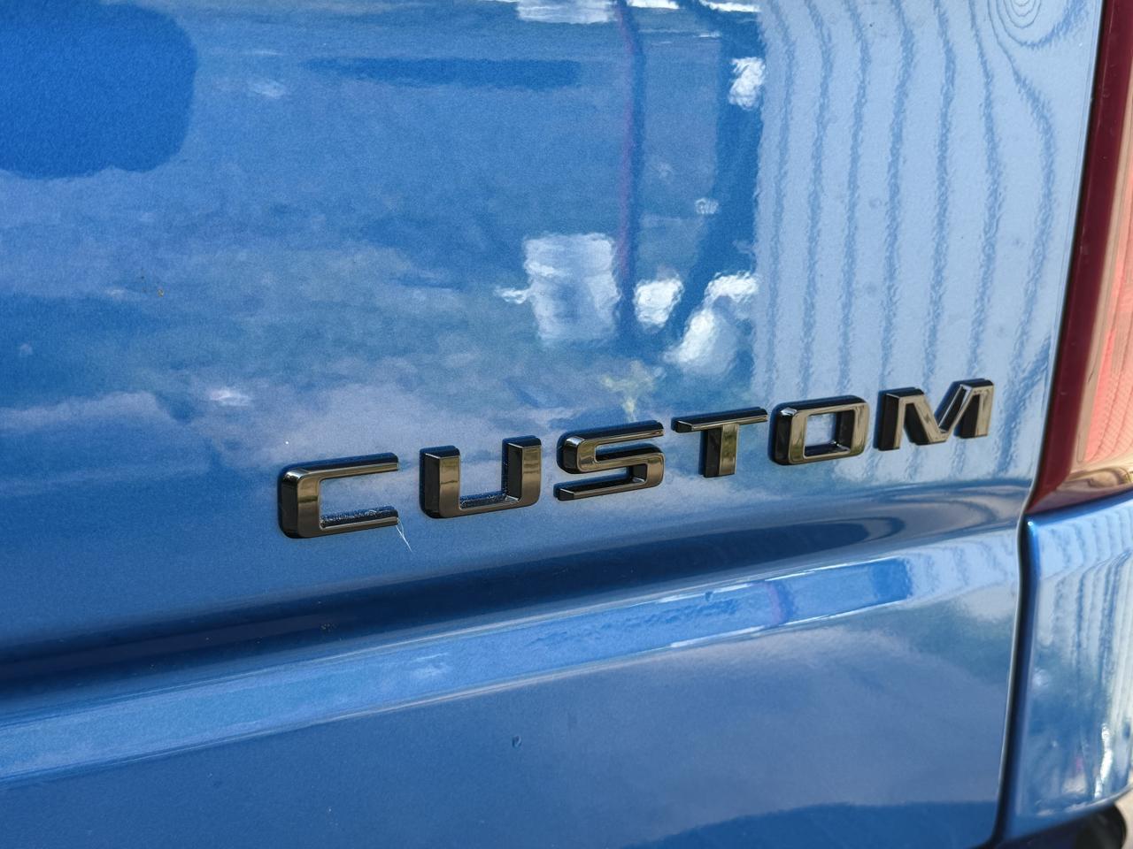 Chevrolet Silverado 1500 4WD Crew Cab 147" Custom 2022