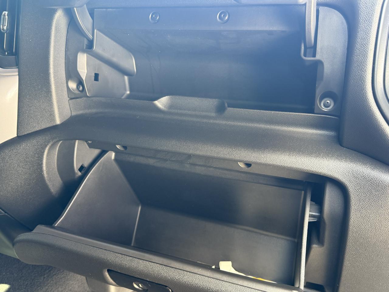 Chevrolet Silverado 1500 4WD Crew Cab 147" Custom 2022