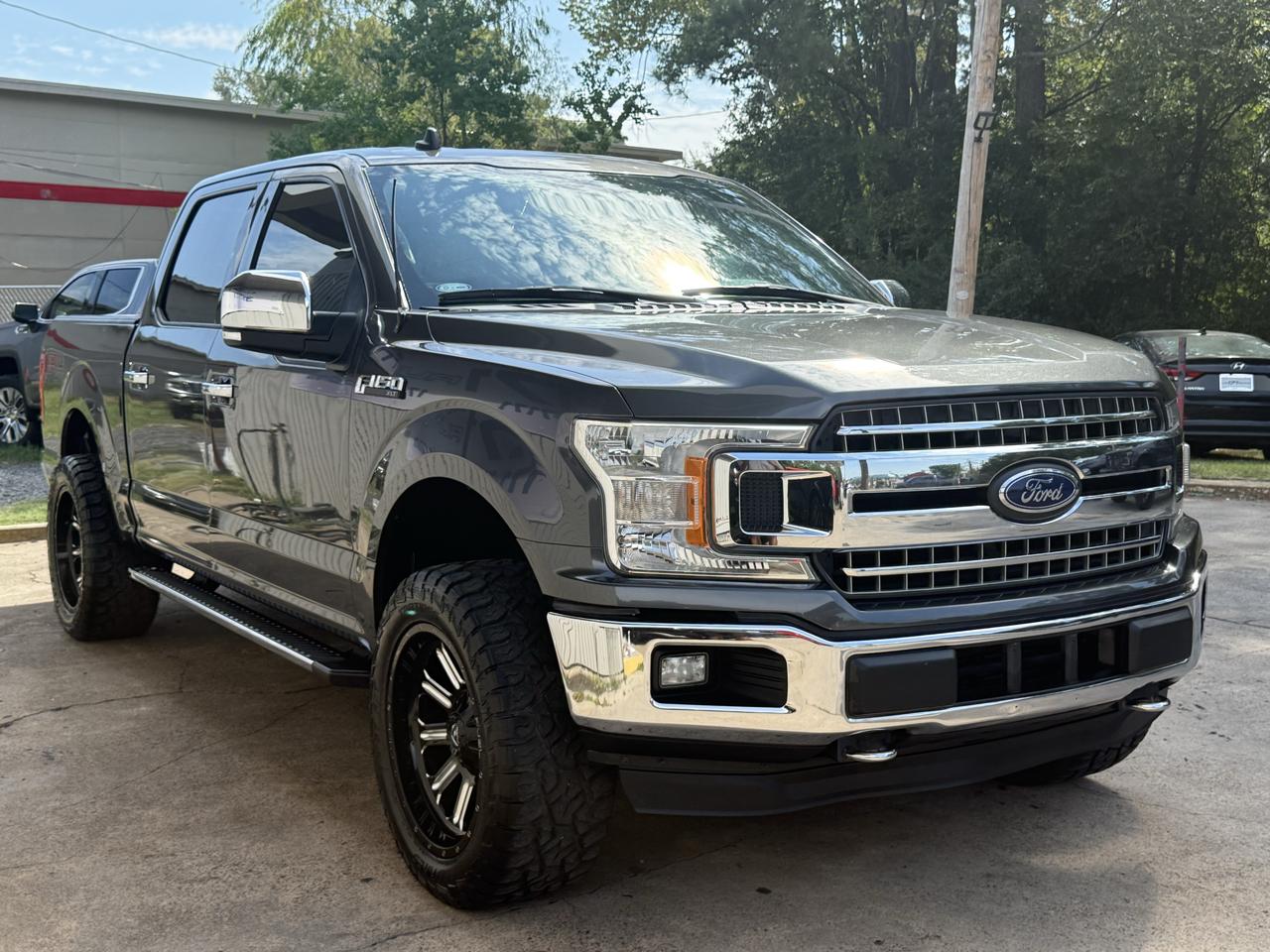 Ford F-150 Lariat 4WD SuperCab 8' Box 2019
