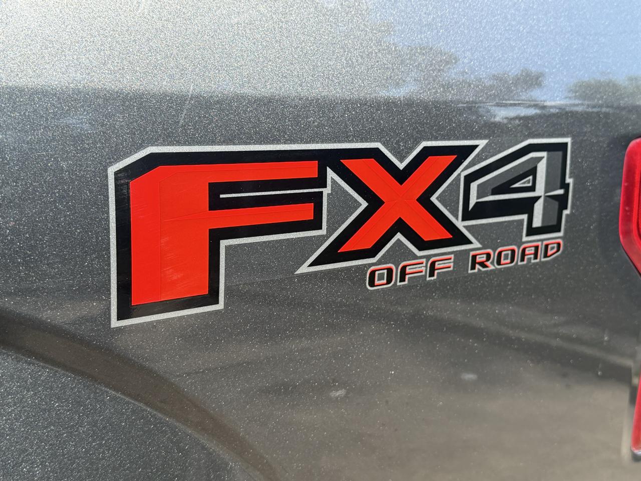 Ford F-150 Lariat 4WD SuperCab 8' Box 2019