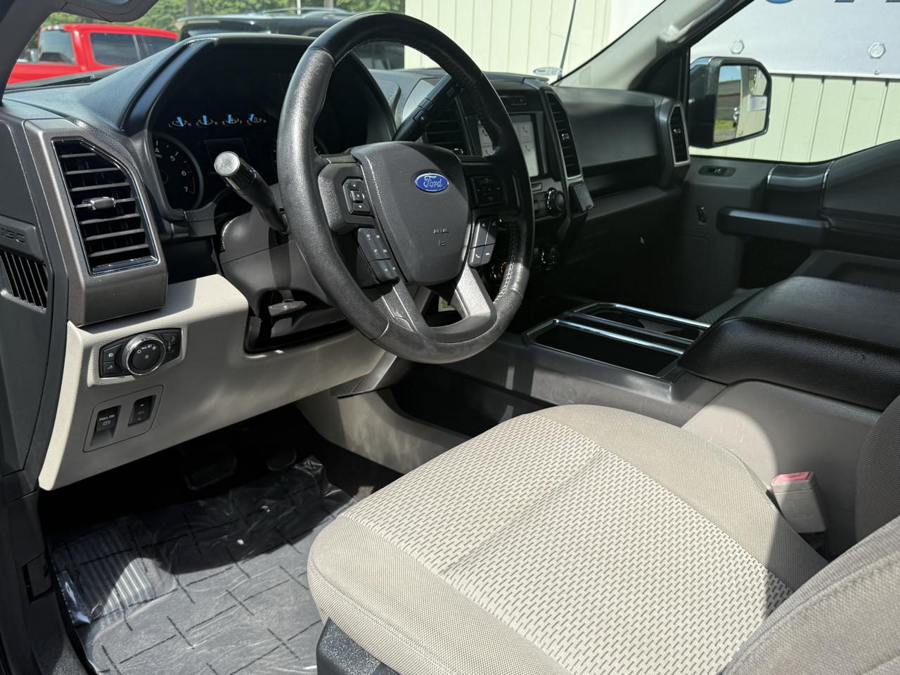 Ford F-150 Lariat 4WD SuperCab 8' Box 2019