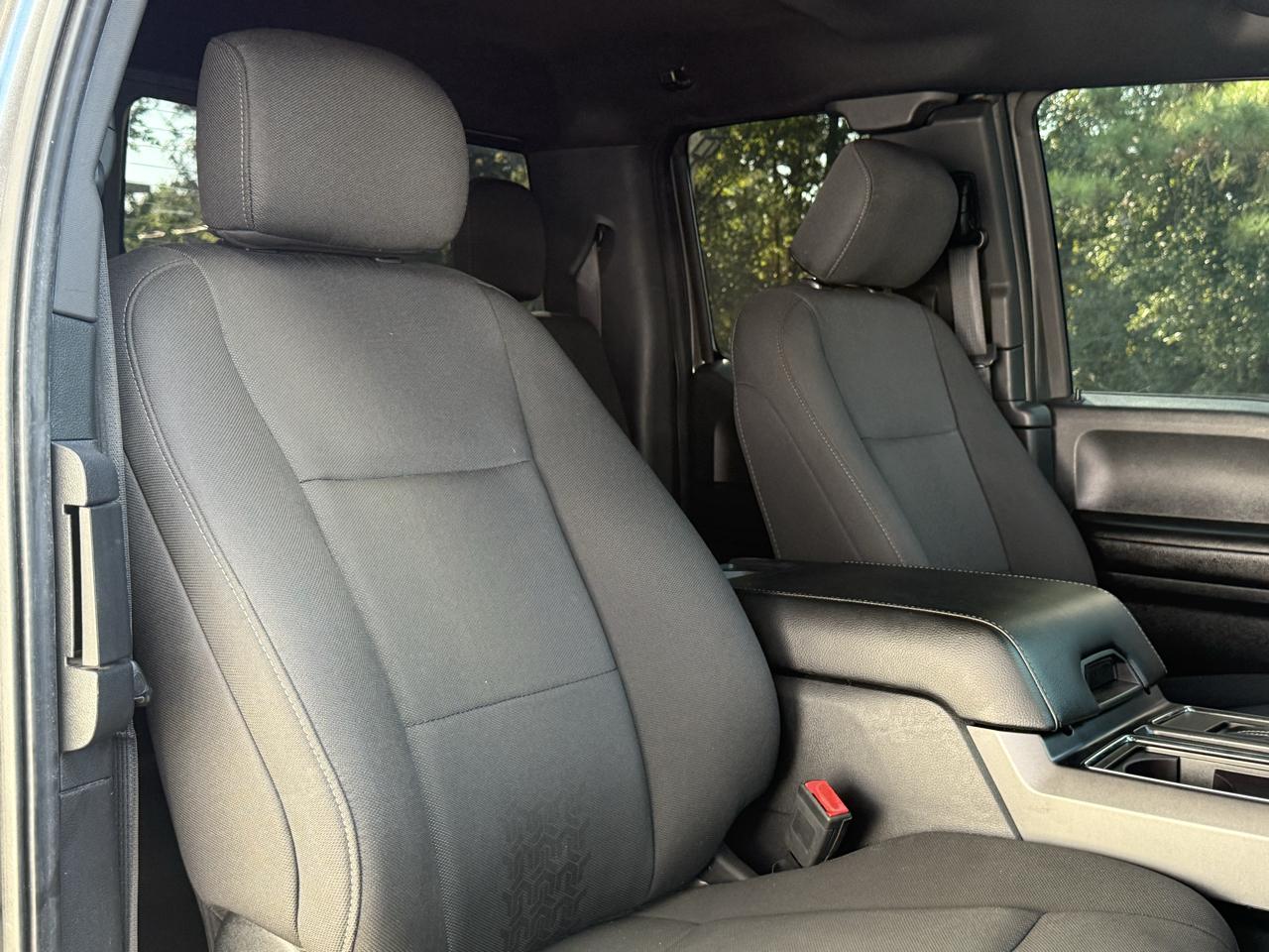 Ford F-150 Lariat 4WD SuperCab 8' Box 2019