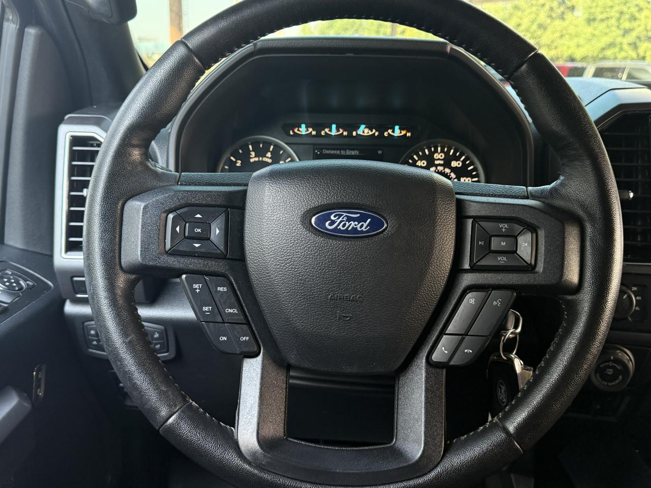Ford F-150 Lariat 4WD SuperCab 8' Box 2019