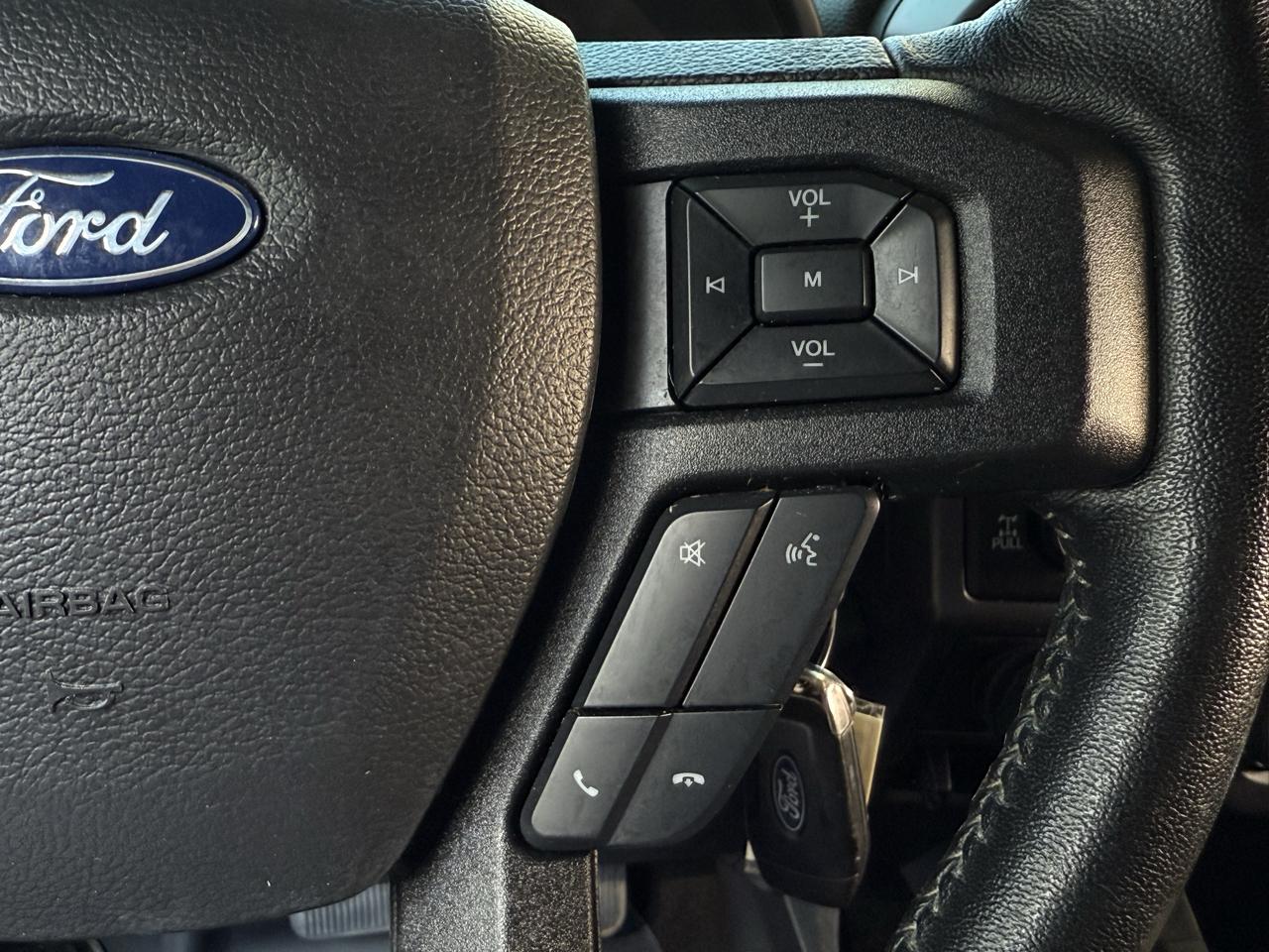 Ford F-150 Lariat 4WD SuperCab 8' Box 2019