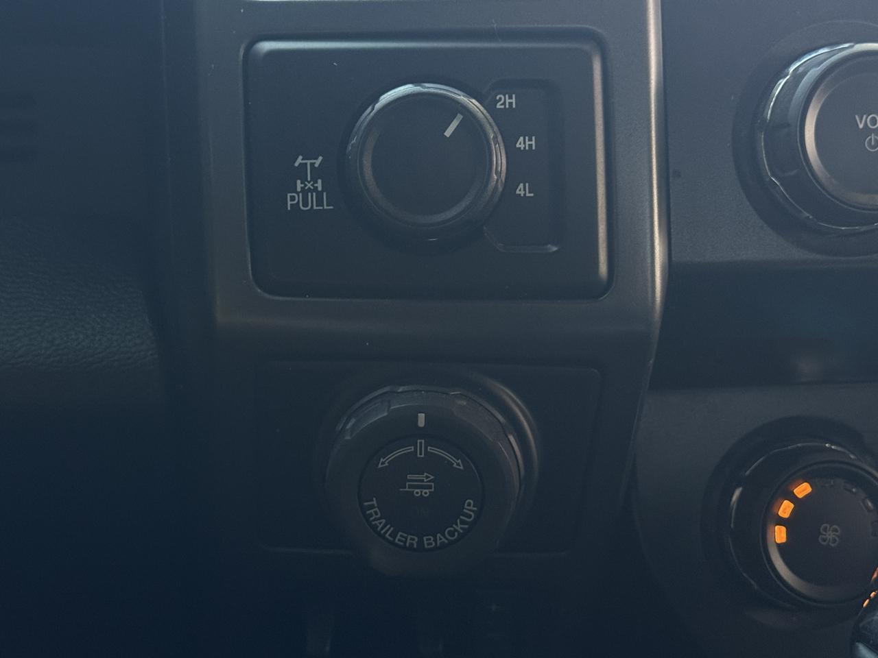 Ford F-150 Lariat 4WD SuperCab 8' Box 2019