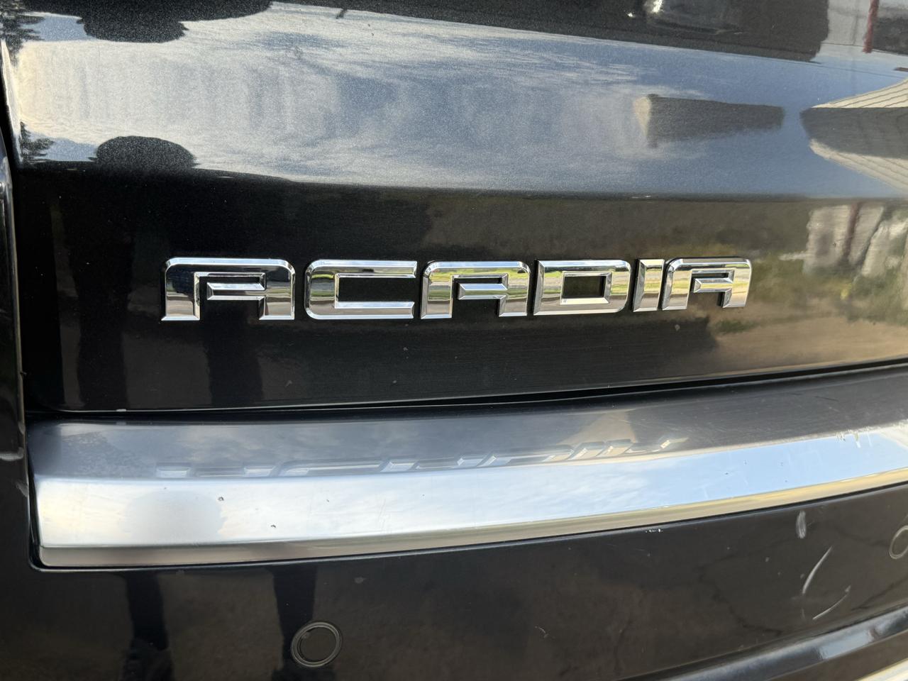GMC Acadia AWD 4dr Denali 2014