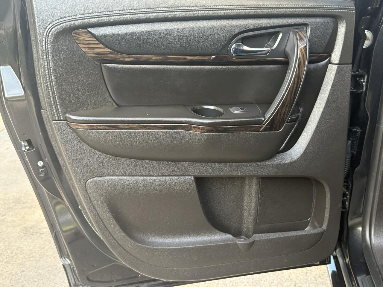 GMC Acadia AWD 4dr Denali 2014