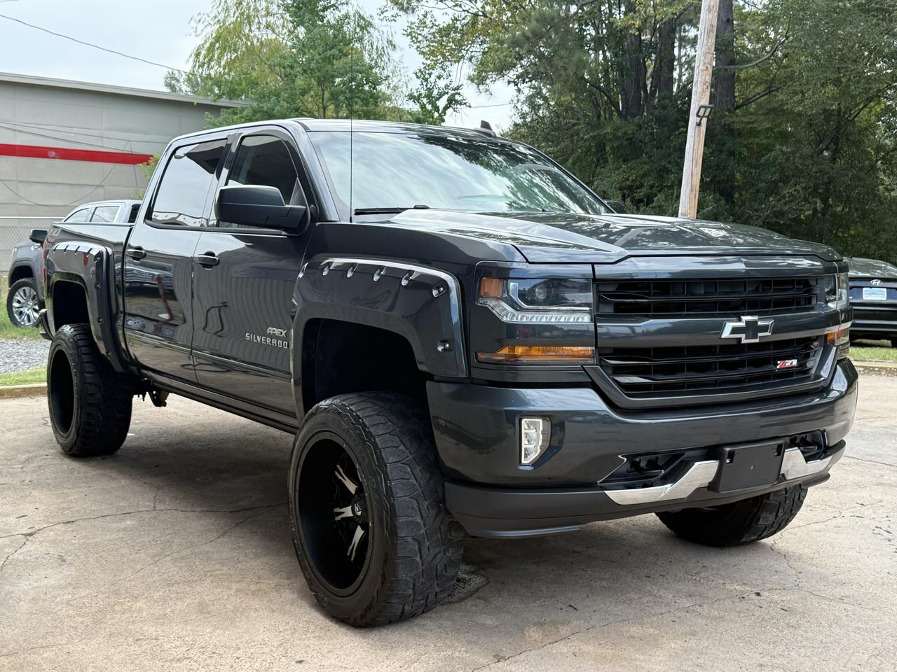 Chevrolet Silverado 1500 4WD Crew Cab 143.5" LT w/2LT 2018