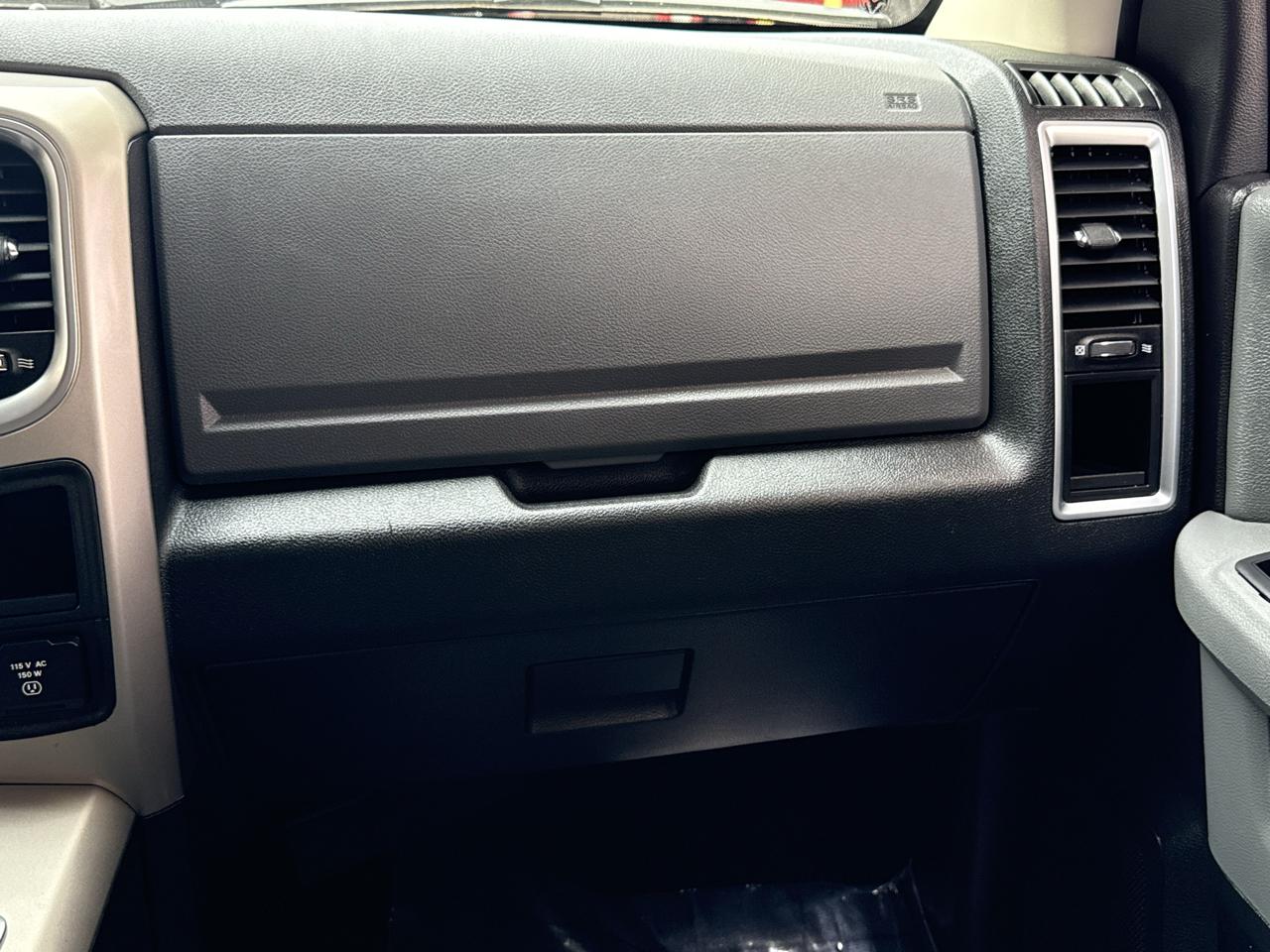 RAM 1500 2WD Crew Cab 140.5" Big Horn 2015