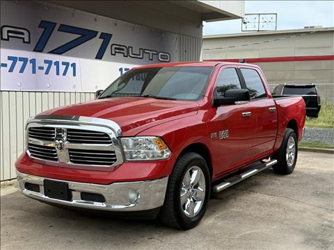 2015 RAM 1500 2WD Crew Cab 140.5" Big Horn