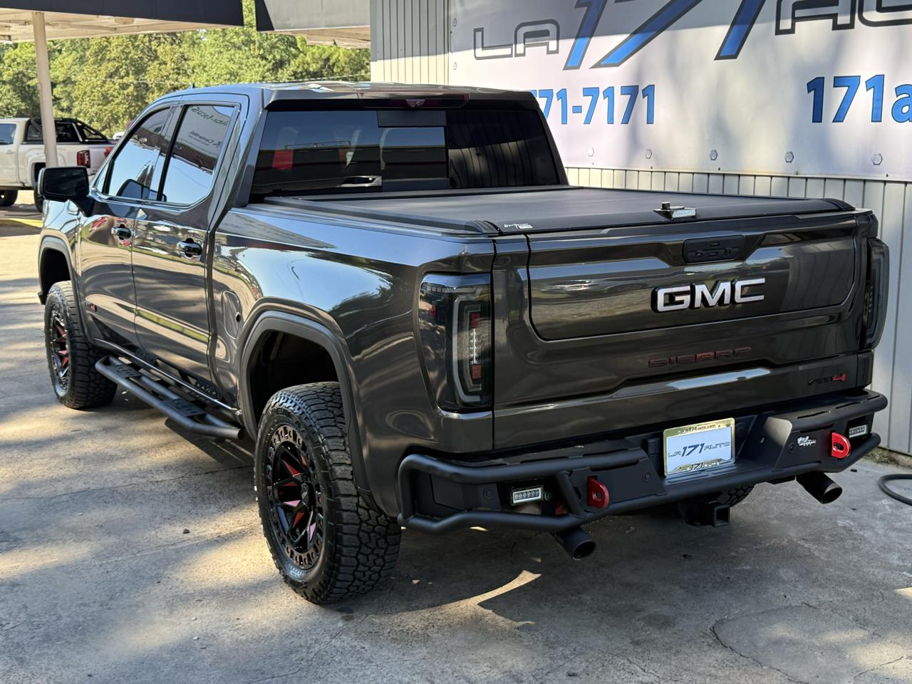 GMC Sierra 1500 4WD Crew Cab 147" AT4 2020