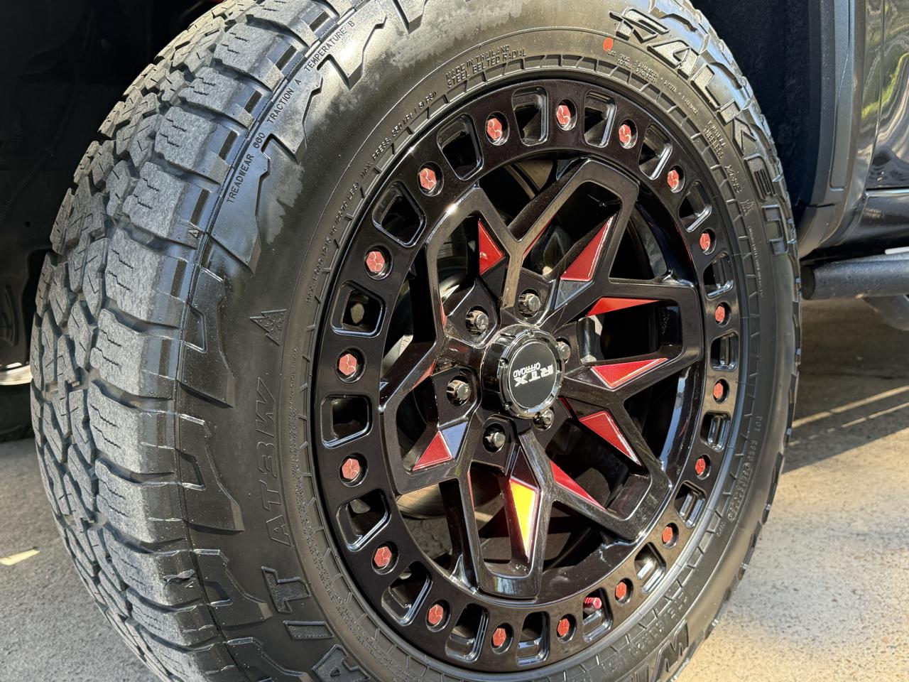 GMC Sierra 1500 4WD Crew Cab 147" AT4 2020