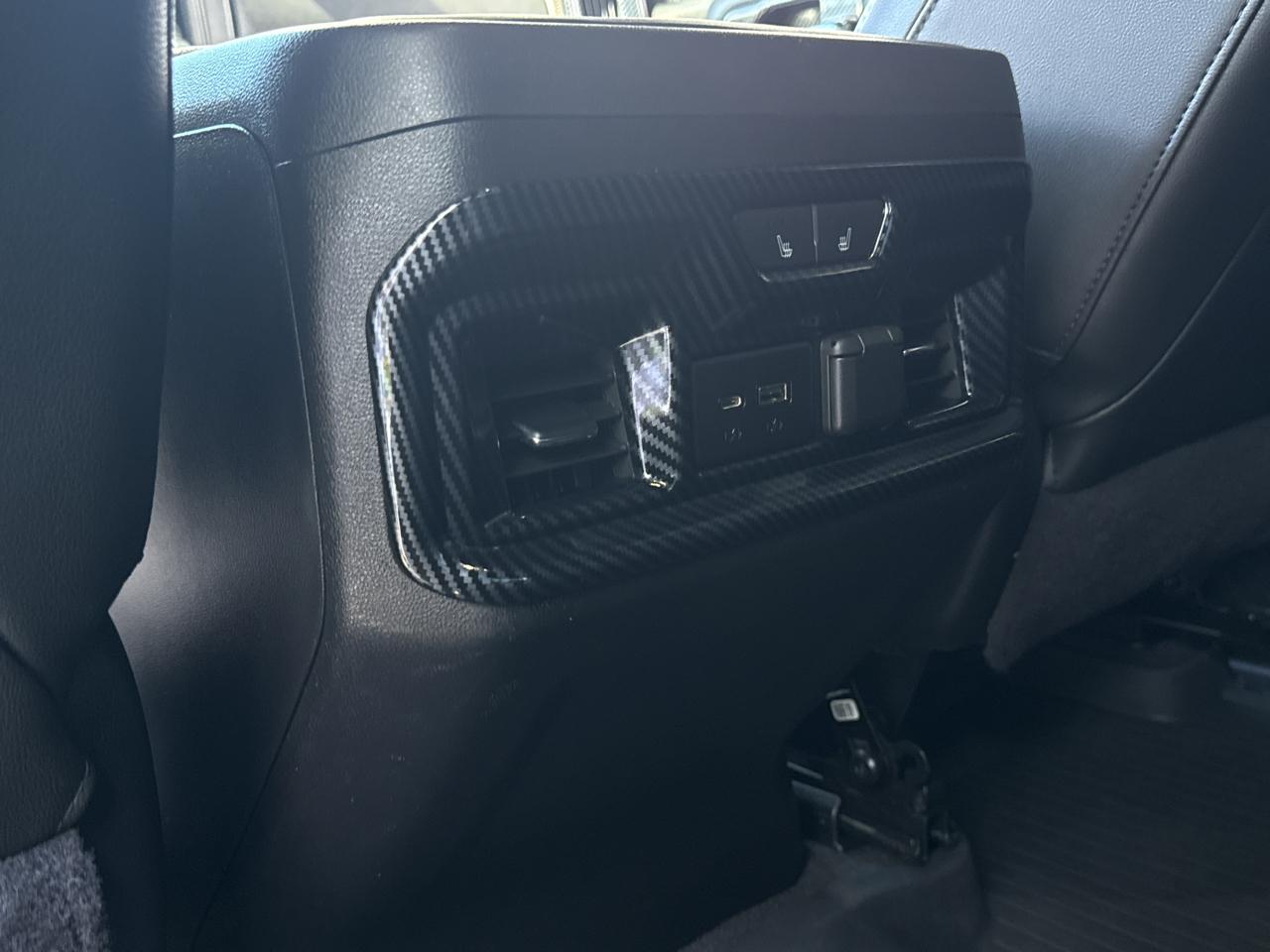 GMC Sierra 1500 4WD Crew Cab 147" AT4 2020