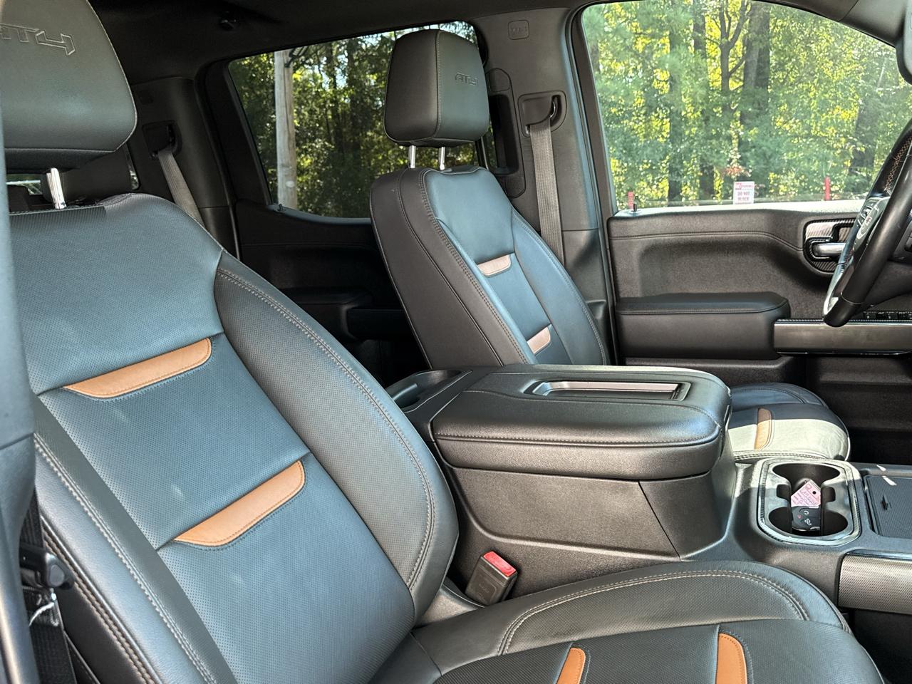 GMC Sierra 1500 4WD Crew Cab 147" AT4 2020