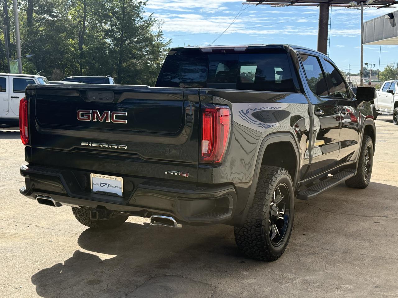 GMC Sierra 1500 4WD Crew Cab 147" AT4 2019