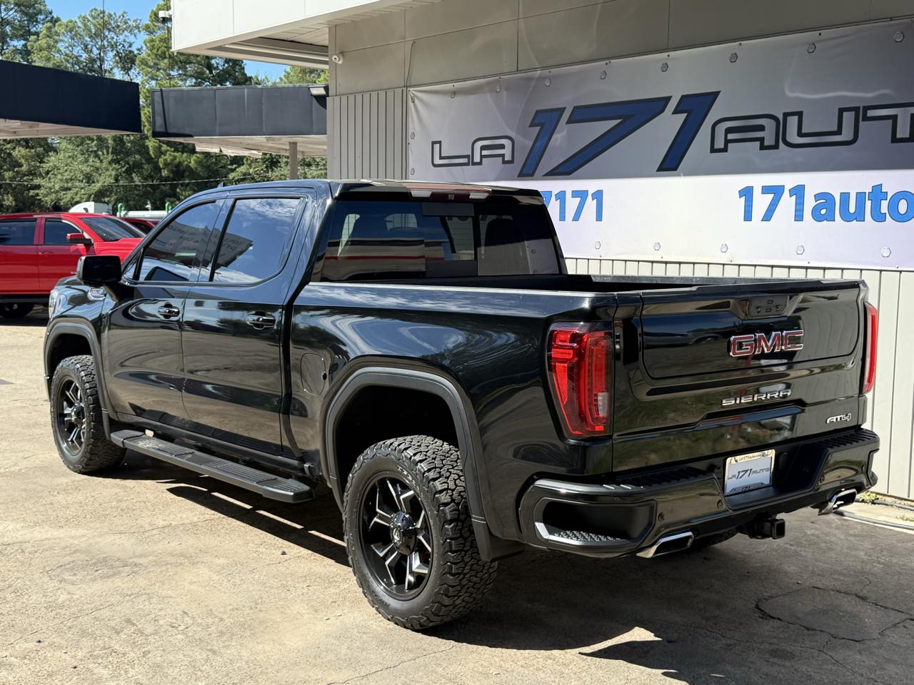 GMC Sierra 1500 4WD Crew Cab 147" AT4 2019