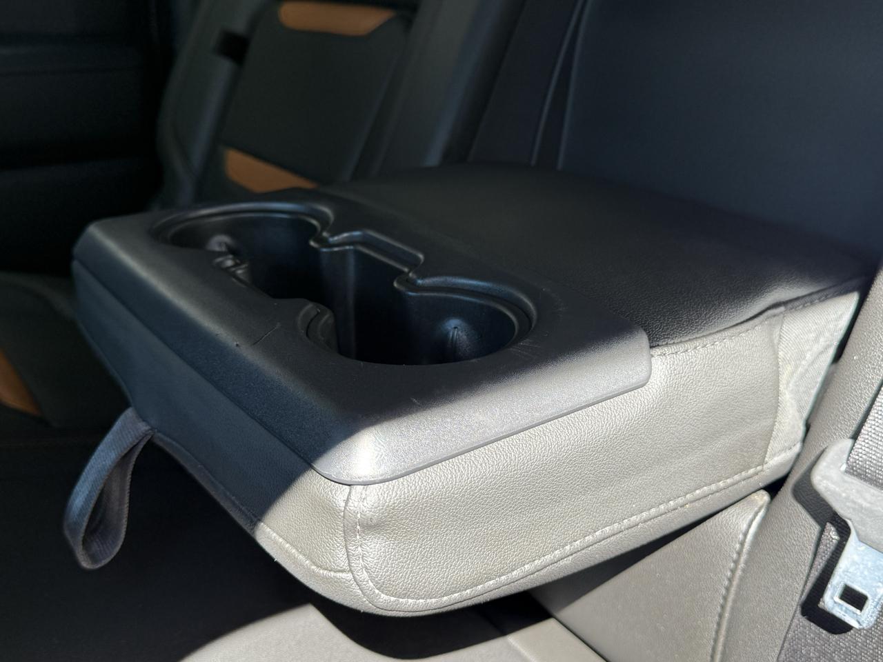GMC Sierra 1500 4WD Crew Cab 147" AT4 2019