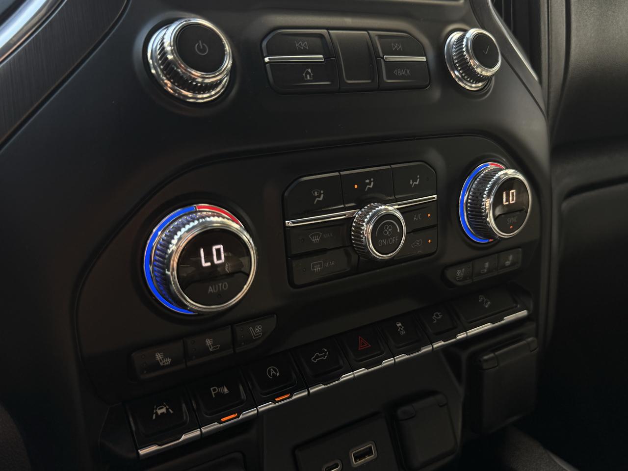 GMC Sierra 1500 4WD Crew Cab 147" AT4 2019