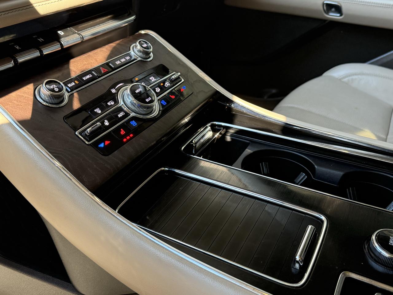 Lincoln Aviator Reserve AWD 2022