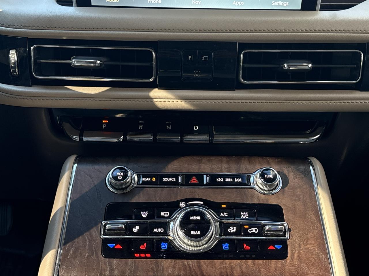 Lincoln Aviator Reserve AWD 2022