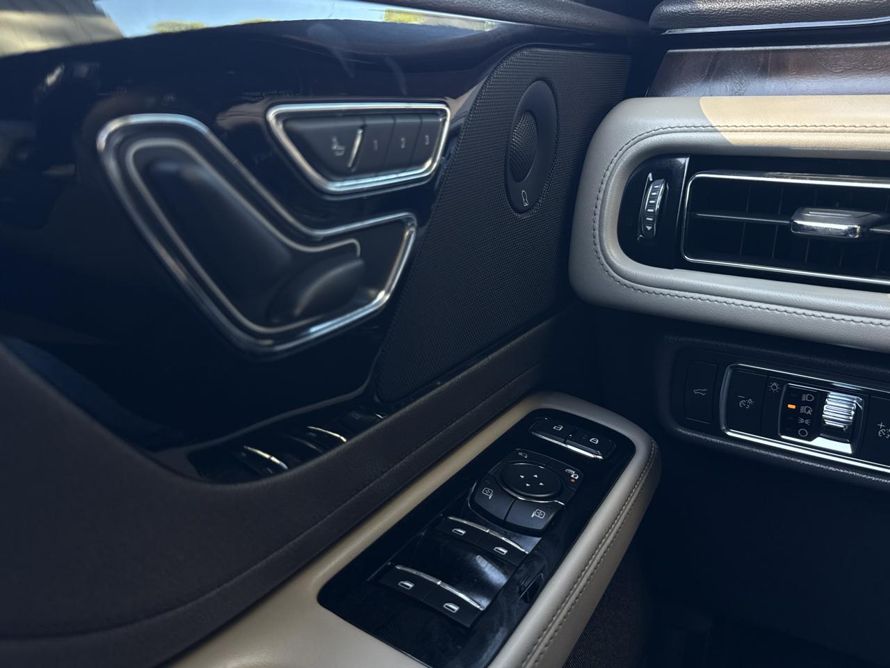Lincoln Aviator Reserve AWD 2022