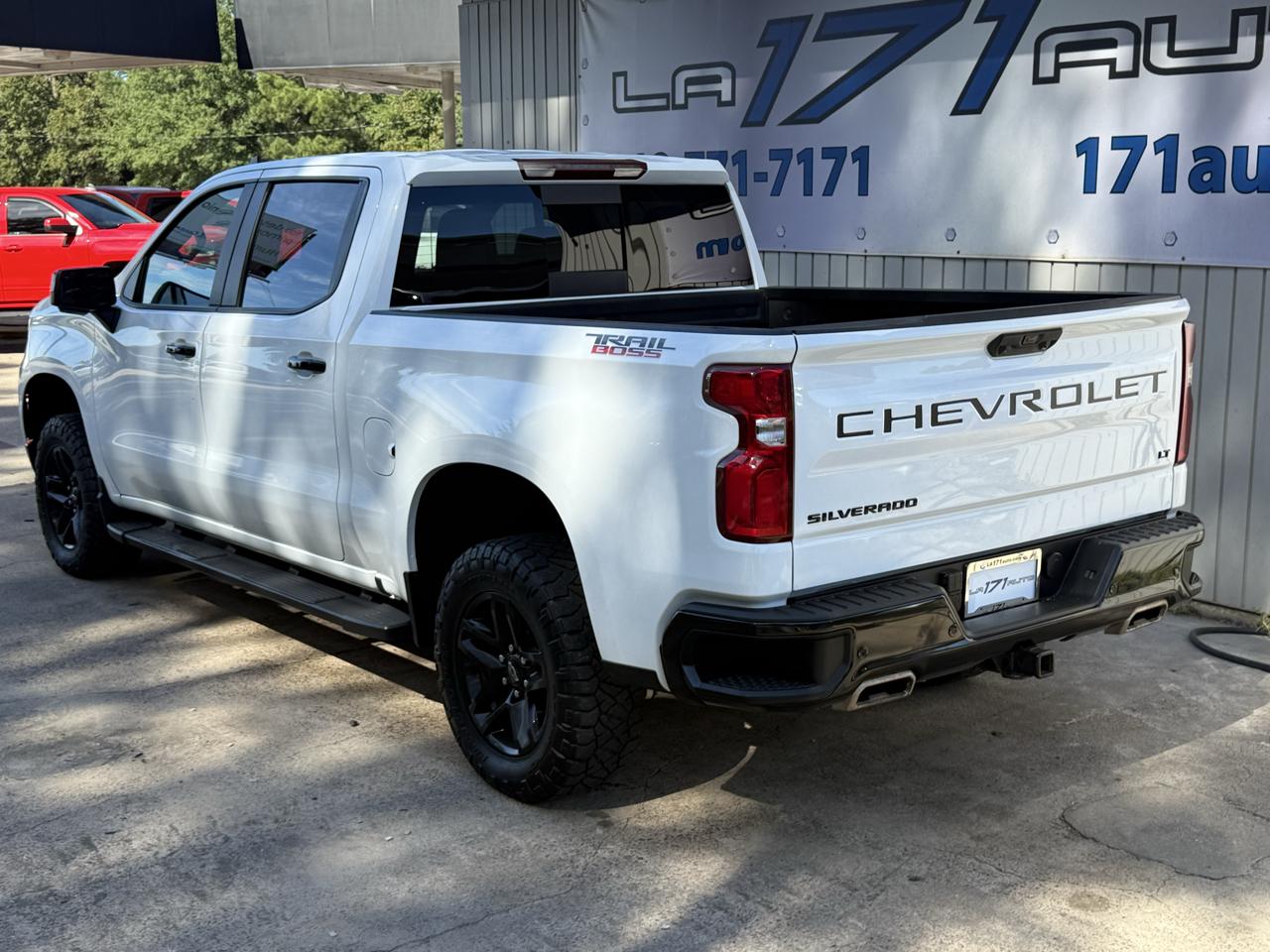 Chevrolet Silverado 1500 4WD Crew Cab 147" LT Trail Boss 2024