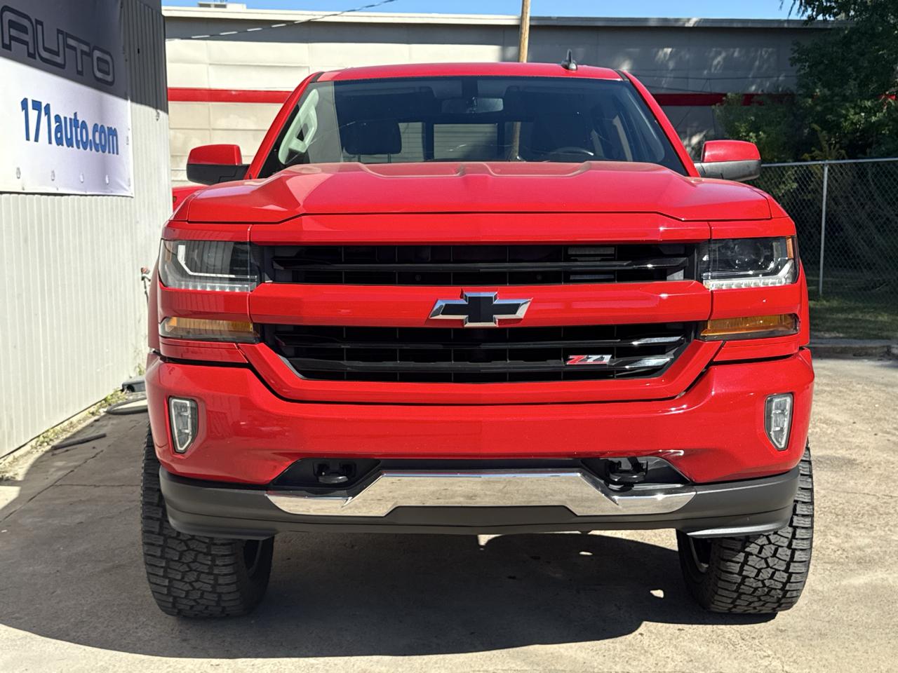 Chevrolet Silverado 1500 4WD Crew Cab 143.5" LT w/2LT 2018