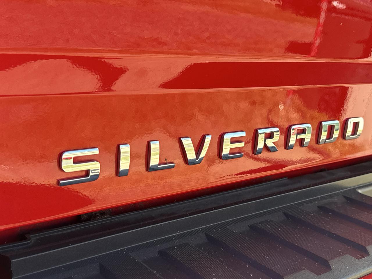Chevrolet Silverado 1500 4WD Crew Cab 143.5" LT w/2LT 2018