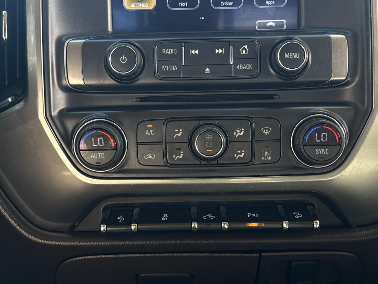 Chevrolet Silverado 1500 4WD Crew Cab 143.5" LT w/2LT 2018
