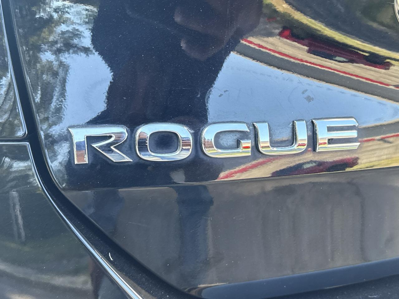 Nissan Rogue FWD 4dr SV 2015