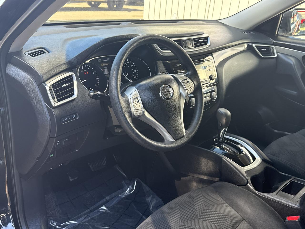 Nissan Rogue FWD 4dr SV 2015