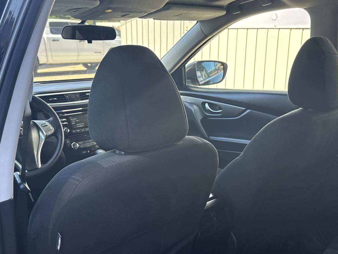 Nissan Rogue FWD 4dr SV 2015