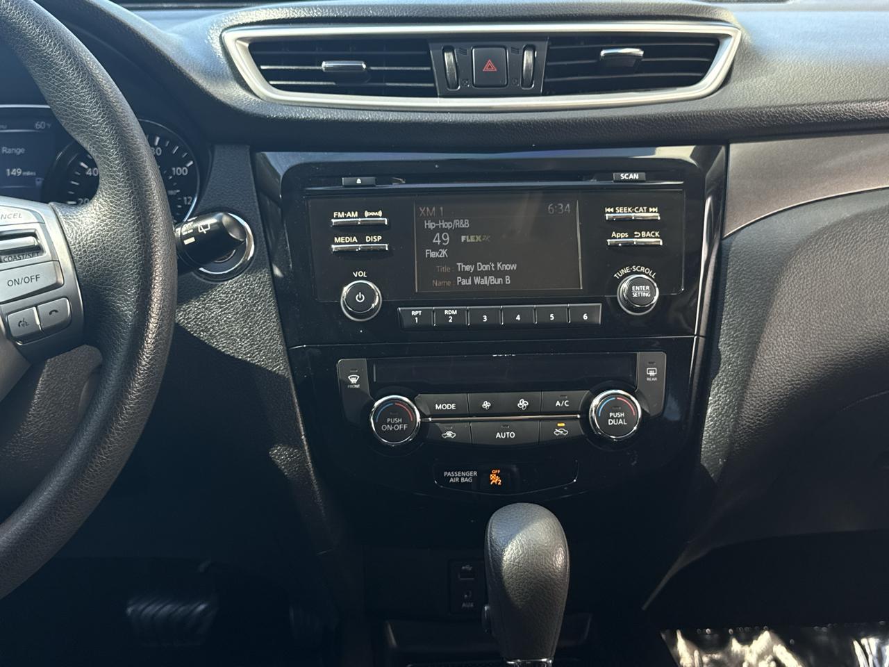 Nissan Rogue FWD 4dr SV 2015