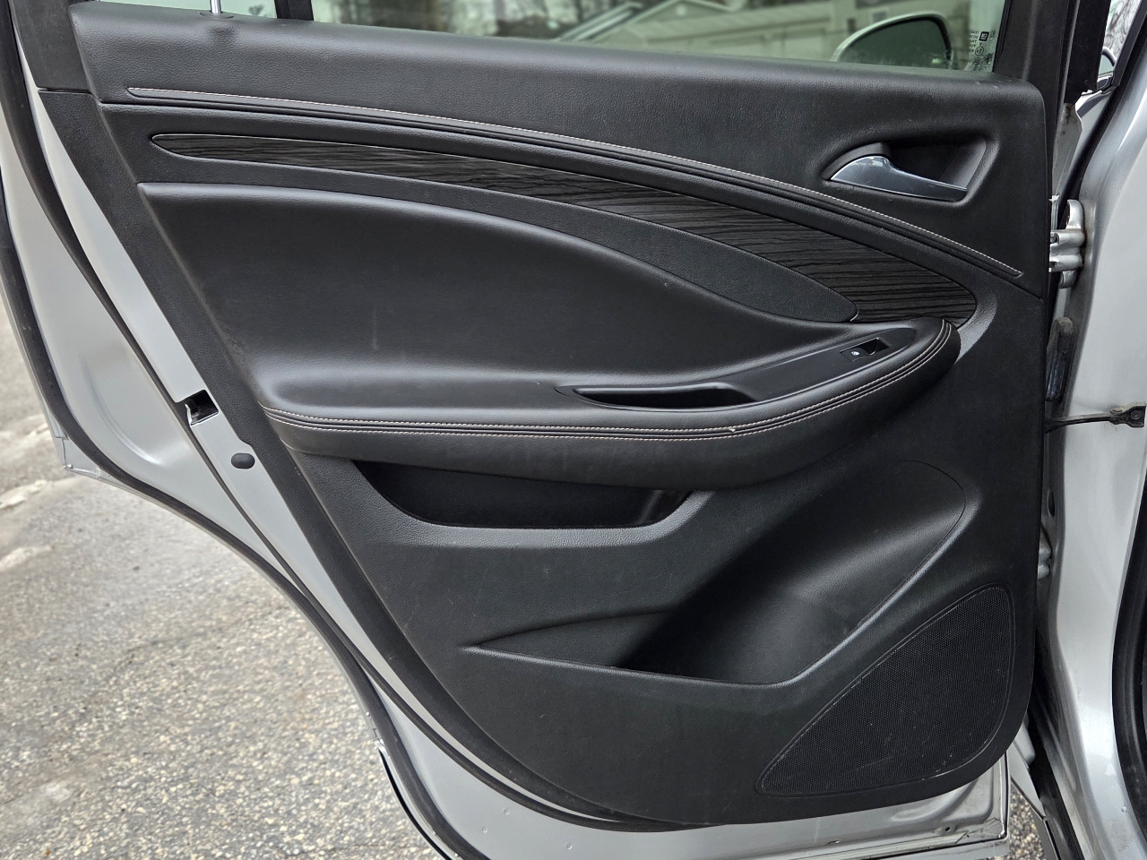 Buick Envision Essense 2018