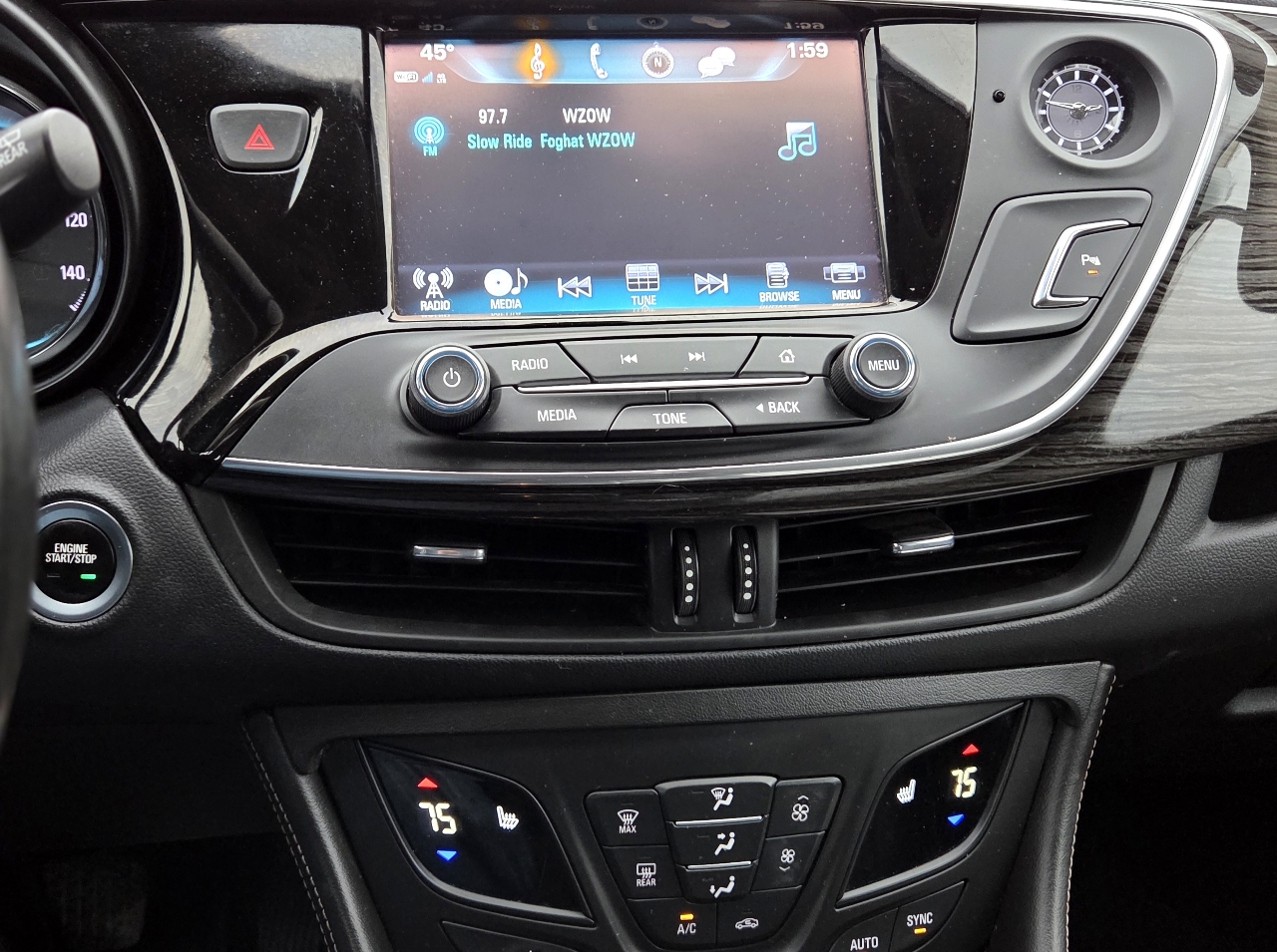 Buick Envision Essense 2018