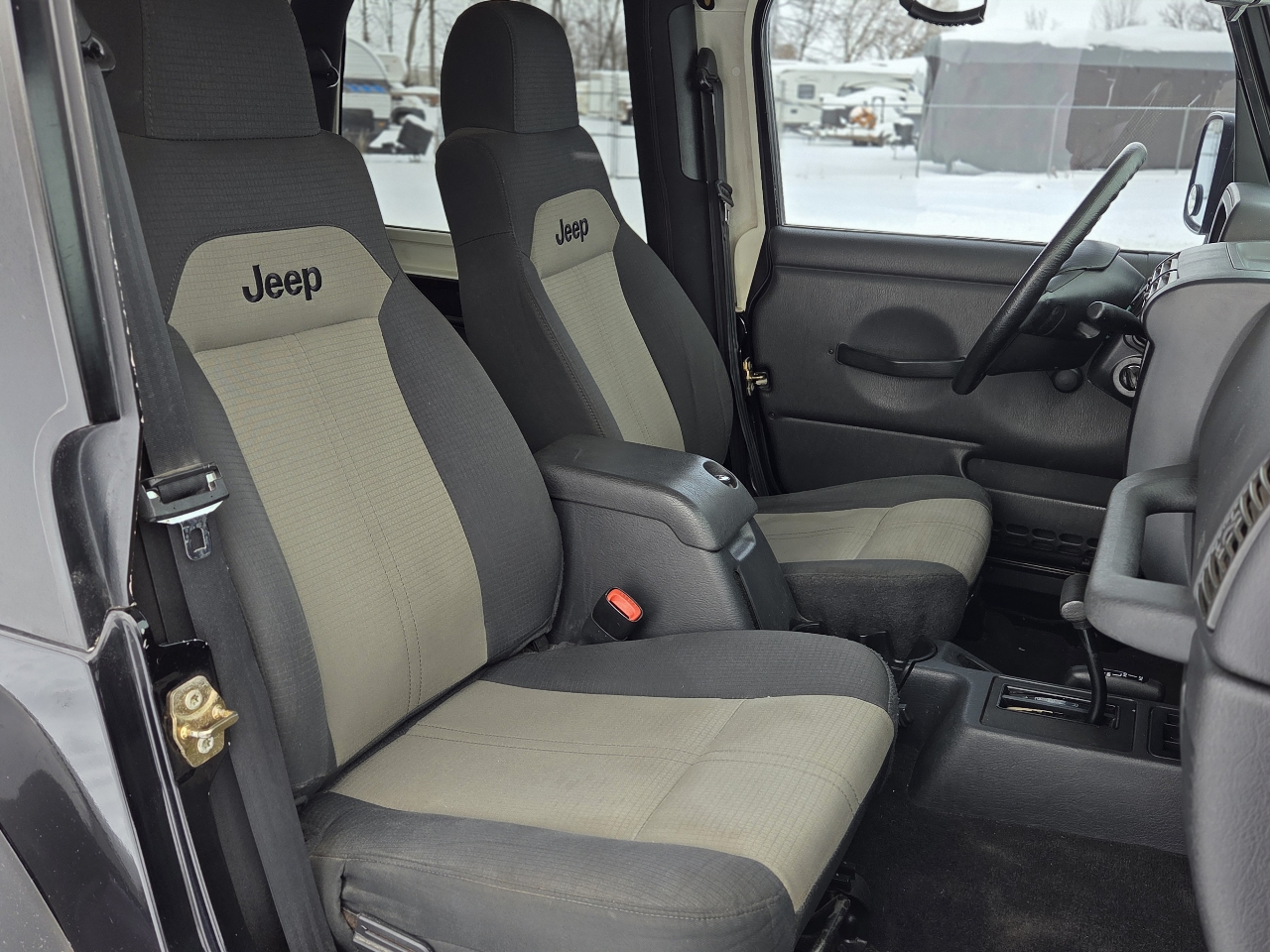 Jeep Wrangler X 2D SUV 4WD 2004