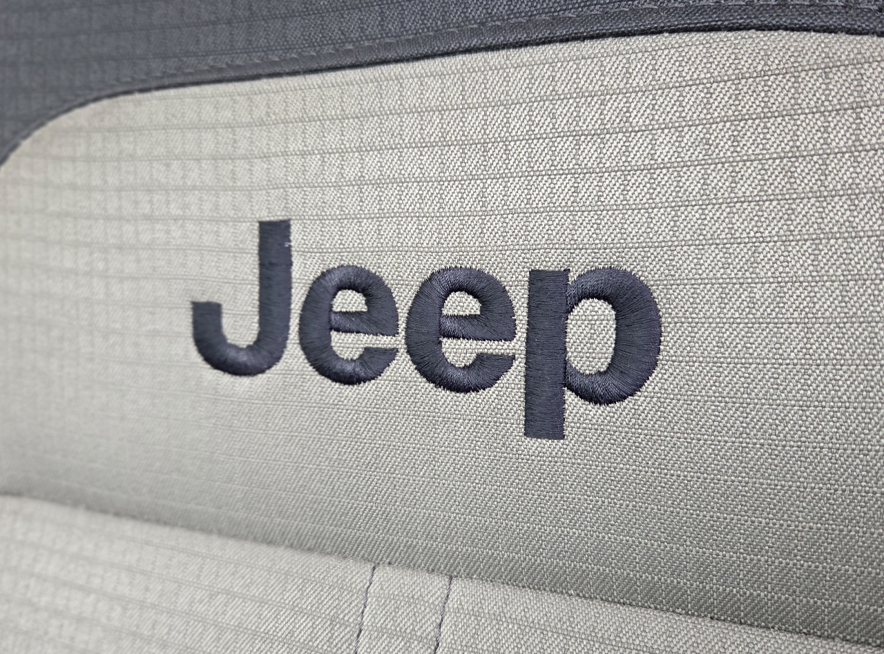 Jeep Wrangler X 2D SUV 4WD 2004