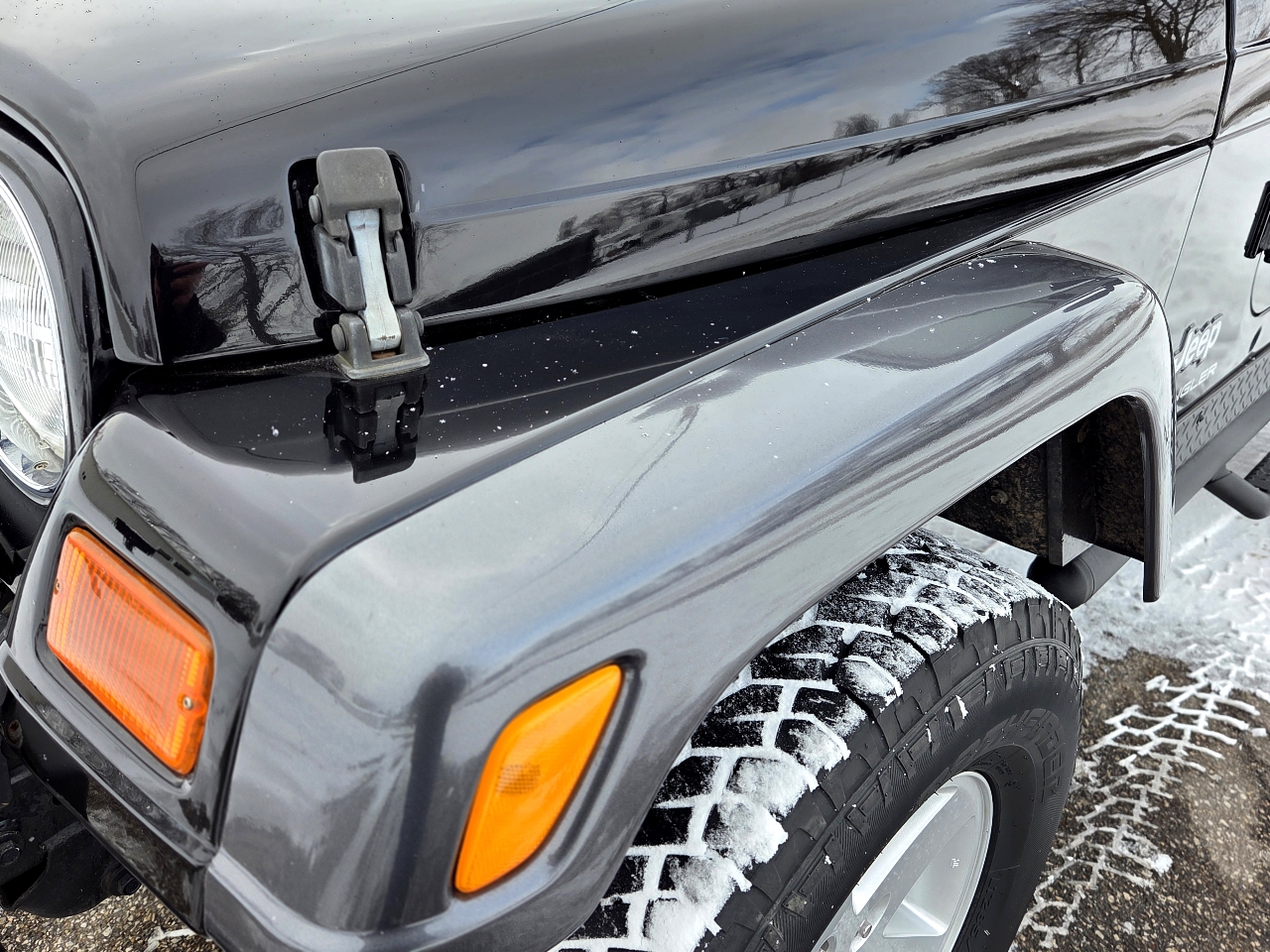 Jeep Wrangler X 2D SUV 4WD 2004