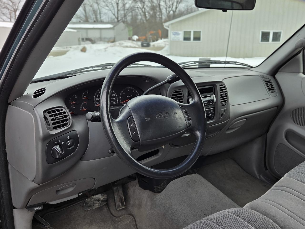 Ford F-150 XLT Reg. Cab Long Bed 4WD 1998