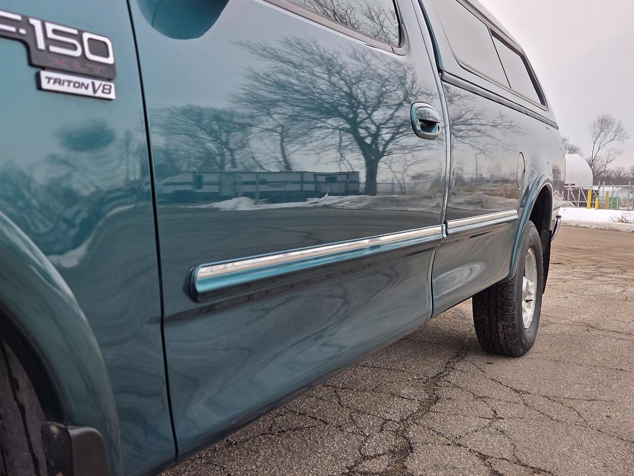 Ford F-150 XLT Reg. Cab Long Bed 4WD 1998