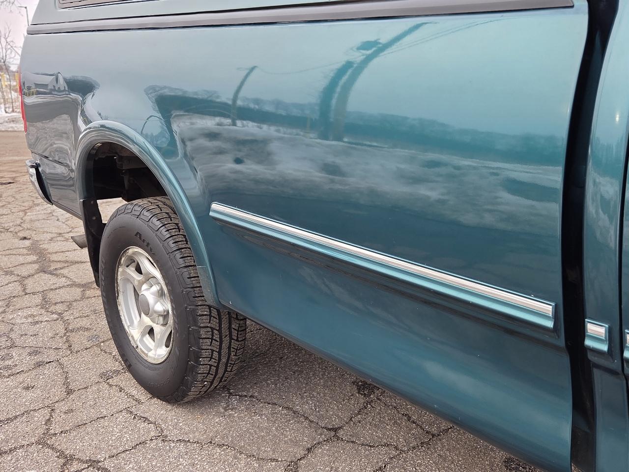 Ford F-150 XLT Reg. Cab Long Bed 4WD 1998