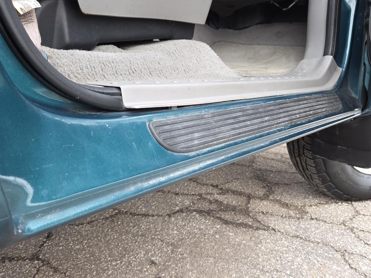 Ford F-150 XLT Reg. Cab Long Bed 4WD 1998