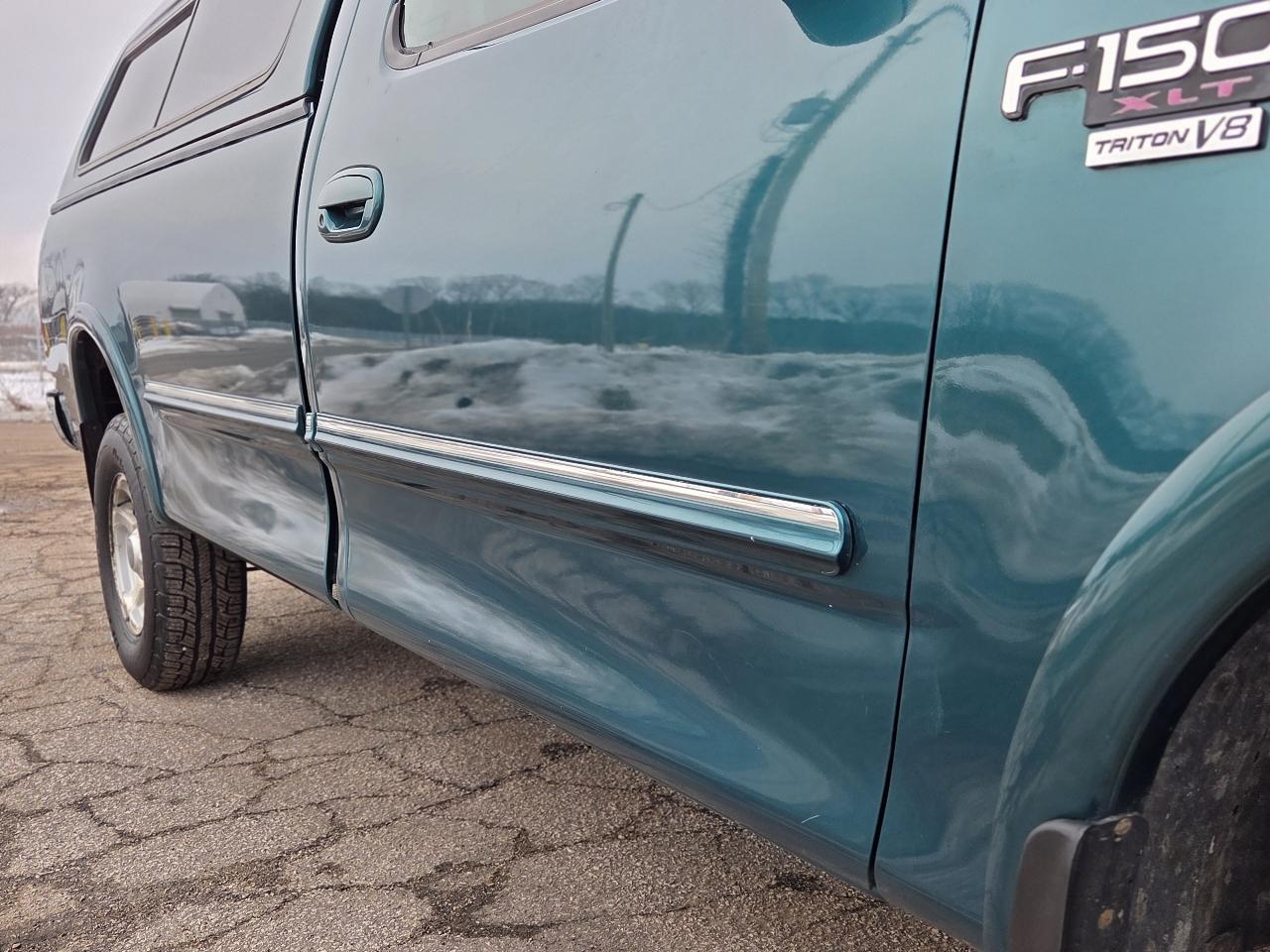 Ford F-150 XLT Reg. Cab Long Bed 4WD 1998